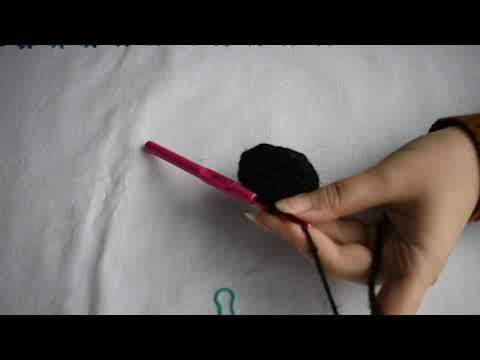 Amigurumi Sevimli Oturan Eşek Tarif - 3 KOLLAR